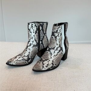 Kaanas Black and White Snakeskin Ankle Boots